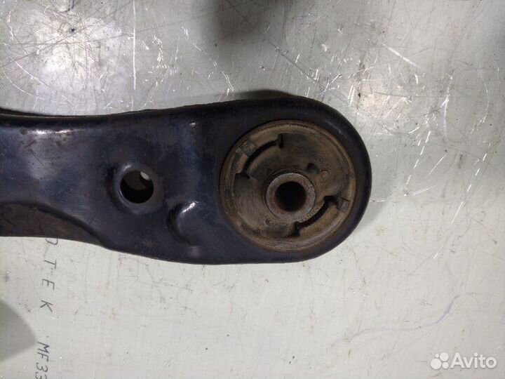 Рычаг подвески передний правый Toyota Corolla 150