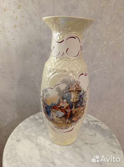 Ваза большая, Мадонна/ пастушка, влюбленная пара