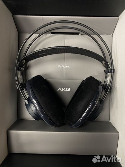 Наушники AKG K702