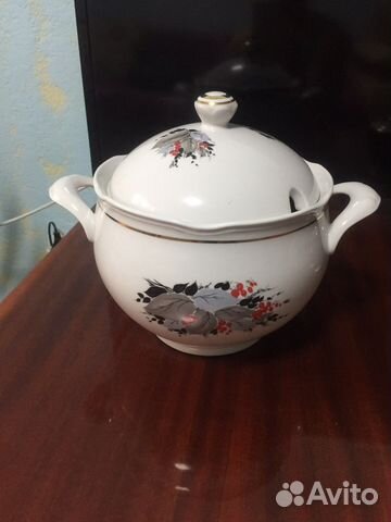 Супница, тарелки