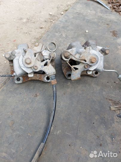 Задний суппорт Пежо 407