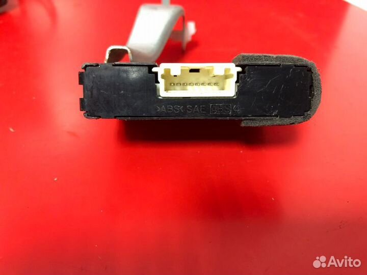 Блок управления иммобилайзером Toyota Corolla E150