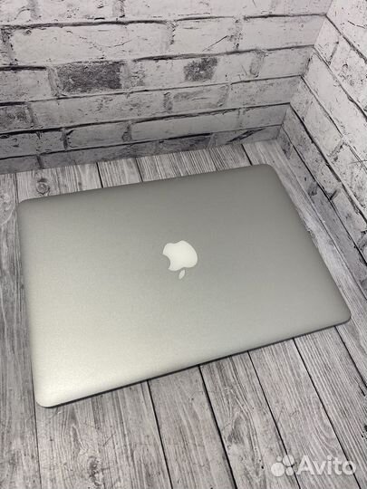 MacBook Air 13 2015 А1466 дефект