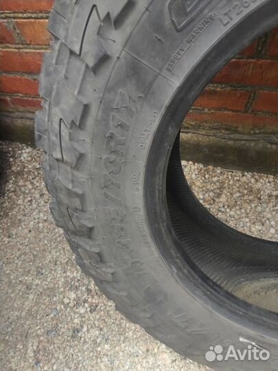 Toyo Open Country M/T 265/70 R17