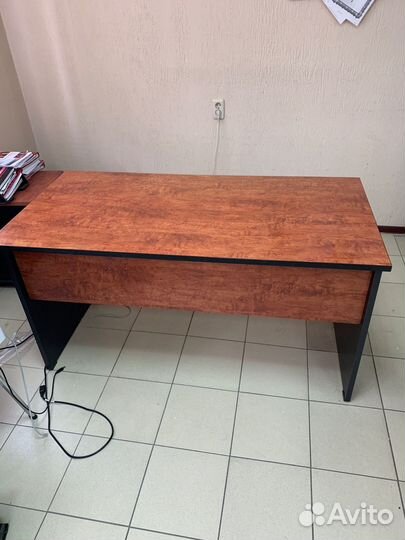 Стол 3 модуля, кресло, шкаф