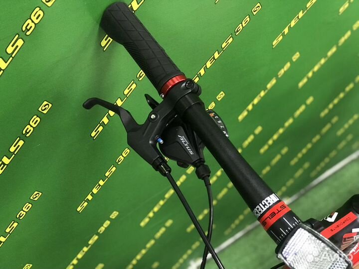 Горный велосипед Stels Navigator-760 MD 27.5