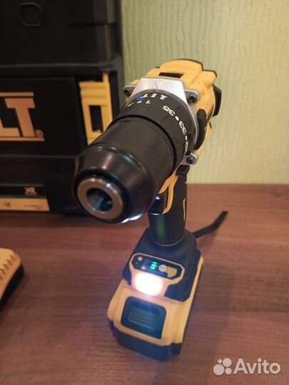 Шуруповёрт Девольт бесщеточный ударный 18v 6 Ah