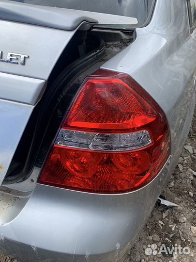 Задний правый фонарь Chevrolet Aveo t250