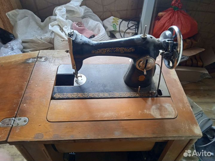 Швейная машинка