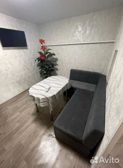 Кухонный угловой диван со спальным местом