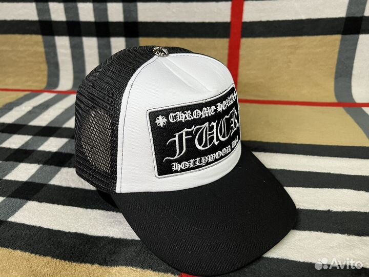 Летняя премиальная бейсболка сетка Chrome Hearts