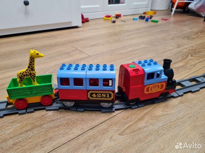 Lego duplo поезд