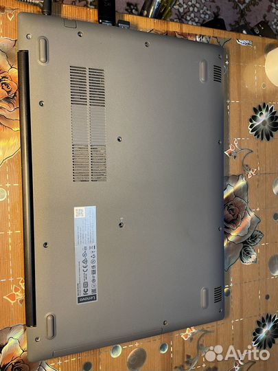 Lenovo Ideapad 320 AMD A12-9720 R7 1tb HDD 20G mem