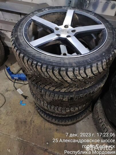 Nokian Tyres Hakkapeliitta 8 225/45 R19