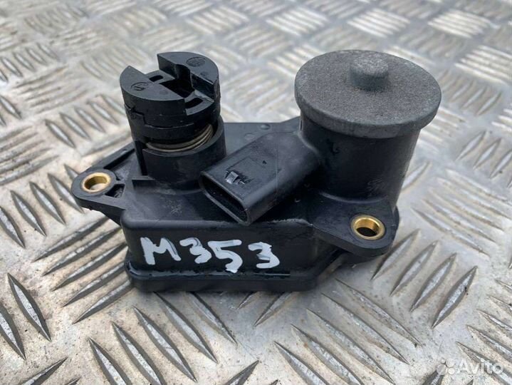 Сервопривод заслонок впускного коллектора Mercedes-Benz E W211 2.2 A6401500494