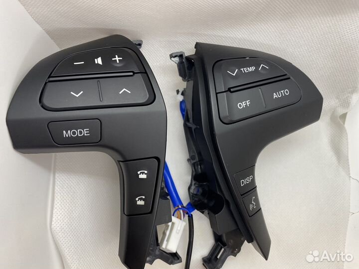 Кнопки на руль Toyota Camry 40. 84250-06180
