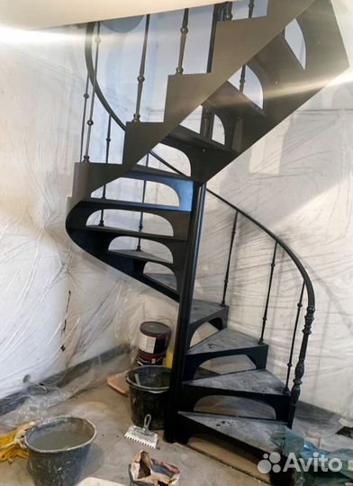 Лестничные перила кованные с монтажем