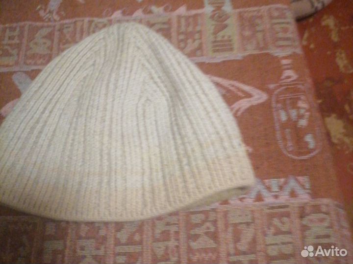 Шапки женские и одна унисекс
