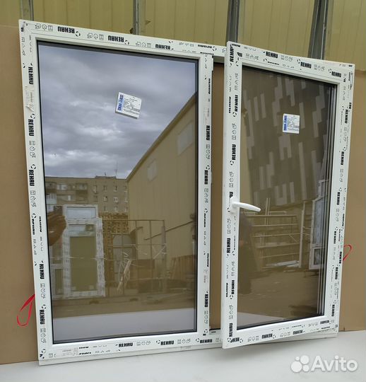 Пластиковые окна Рехау 1200х1200
