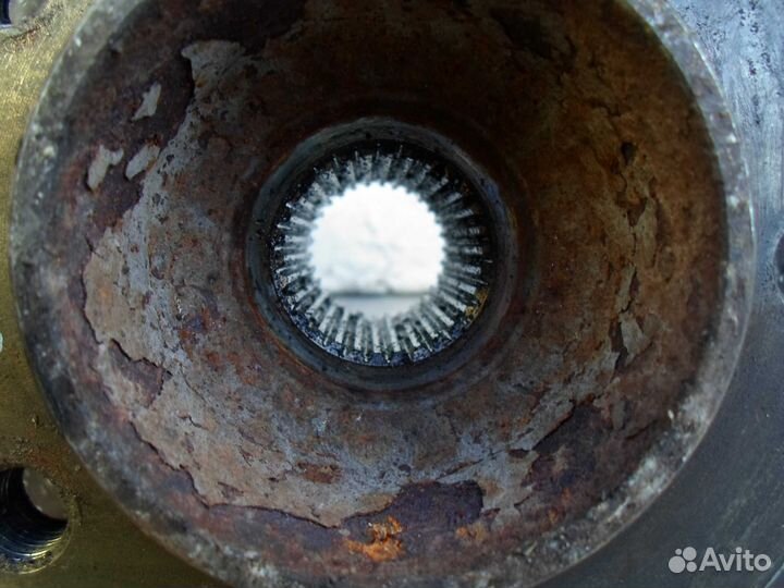 Ступица задняя правая BMW X5 E70