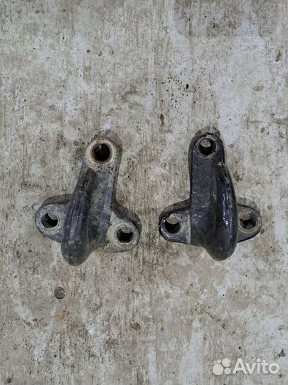 Буксировочный крюк УАЗ хантер