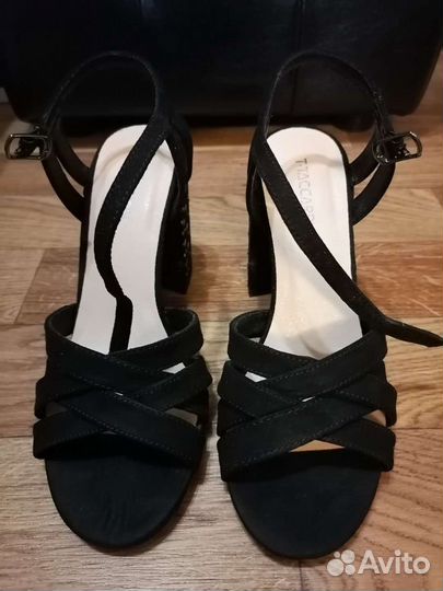 Босоножки женские, новые