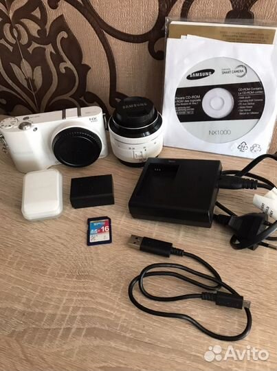 Фотоаппарат Samsung NX1000 Kit