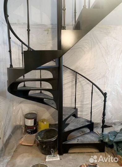 Лестница забежная под ключ