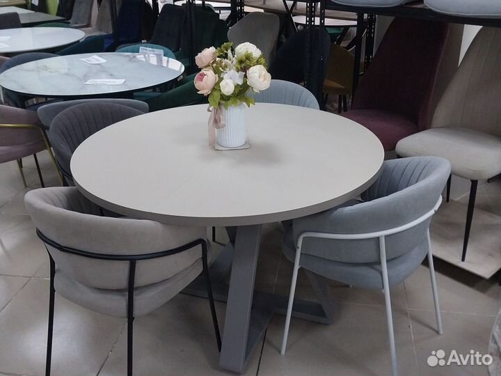 Кухонный стол