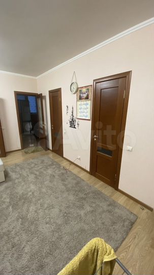 3-к. квартира, 95 м², 2/15 эт.