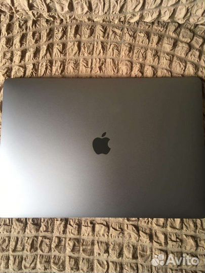 MacBook Pro 15 2016 года, core I7 /16g