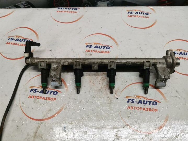 Топливная рампа Ford Focus 2 универсал 1.6 hwda