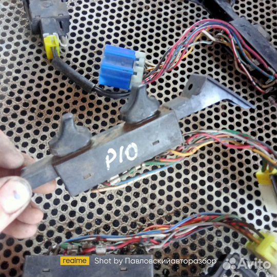 Кнопка стеклоподъемника Nissan Primera P10