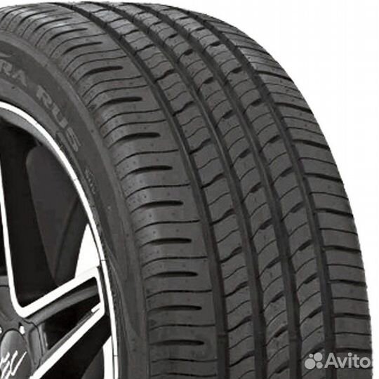 Nexen N'Fera RU5 215/60 R17 96H