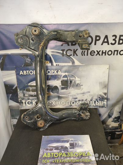 Подрамник Audi 100 C4