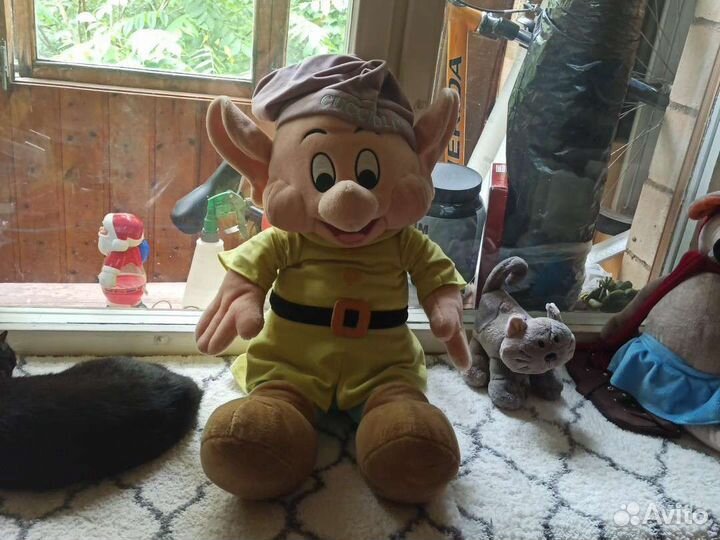 Гном Дисней, огромный