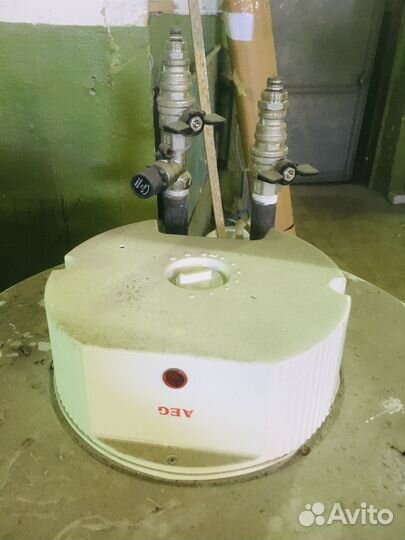 Водонагреватель AEG 150l