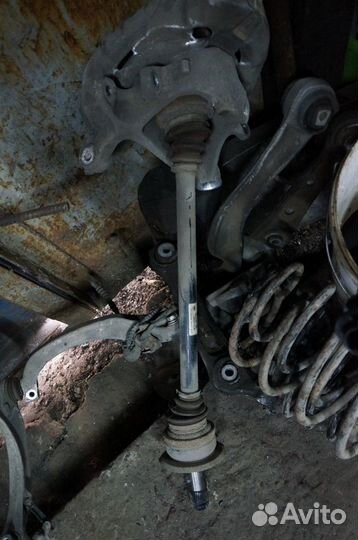 BMW F01 F02 задний привод правый и левый