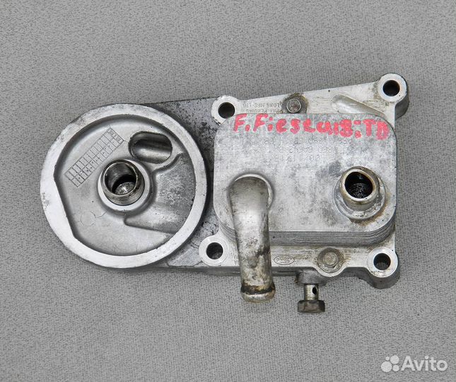 Радиатор масляный в сборе Ford Fiesta 4 1.8TD