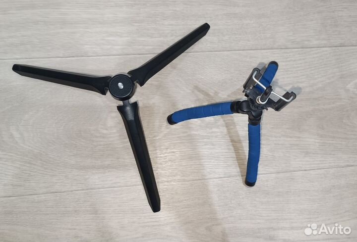 Штативы для телефона б/у