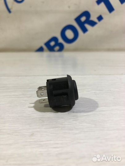 Кнопка открывания багажника LADA granta 1.6 мт сед