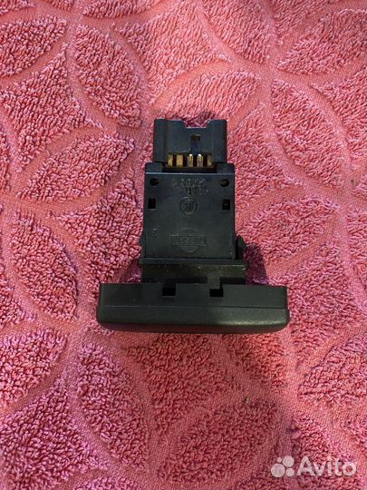 Кнопка на ниссан