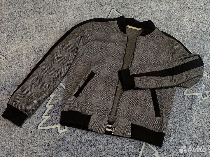 Бомбер женский