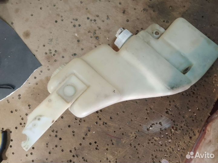Бачок омывателя ваз 2110