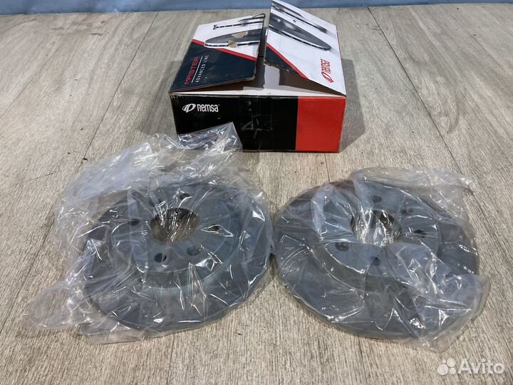 Комплект тормозных дисков Renault Logan / Megane