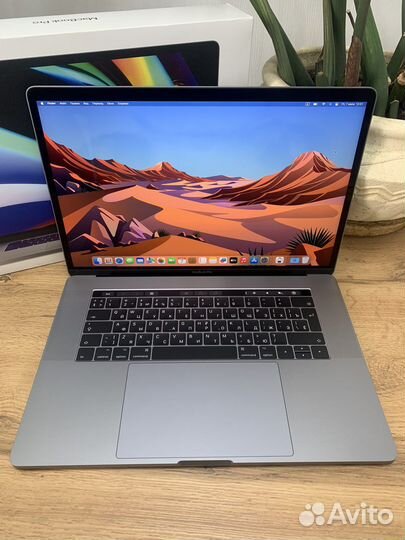 MacBook Pro 15 2017 i7 16gb 512gb отличный