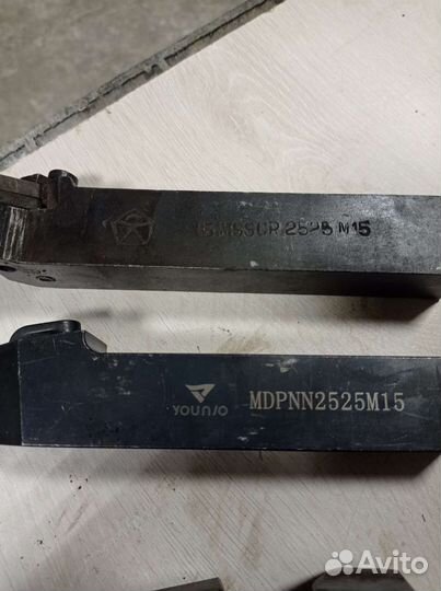 Токарный инструмент