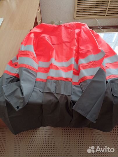 Плащ мужской