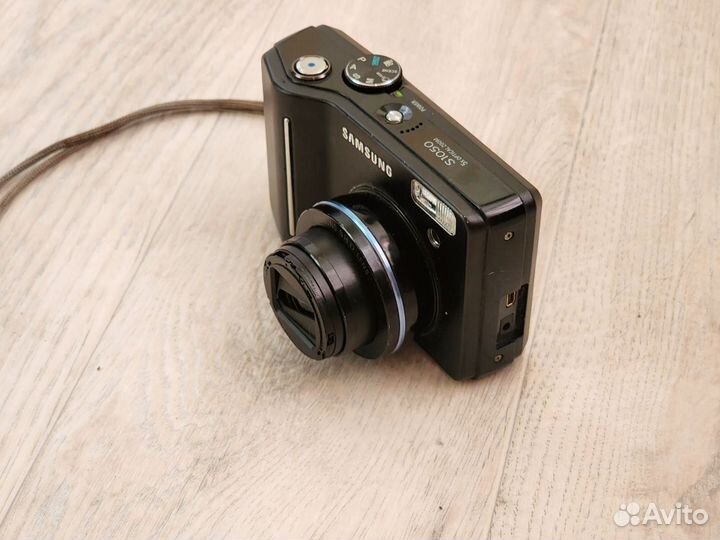 Цифровой фотоаппарат Samsung S1050