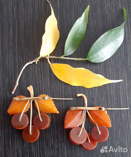 Янтарная редкая винтажная брошь